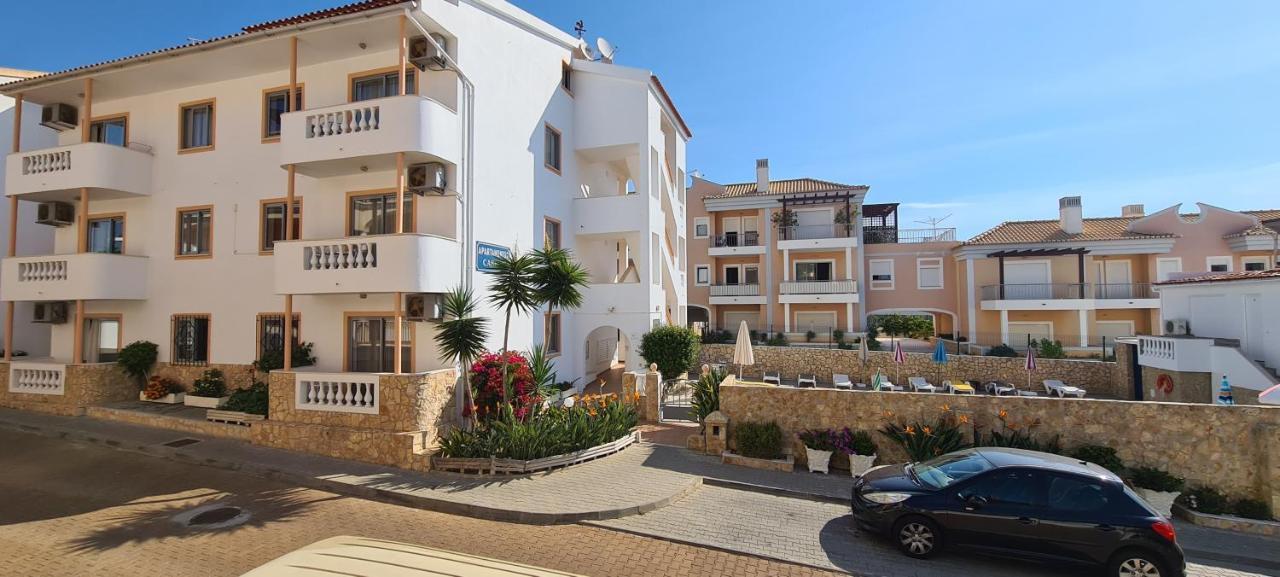 Cabrita * Olhos de Agua (Albufeira)