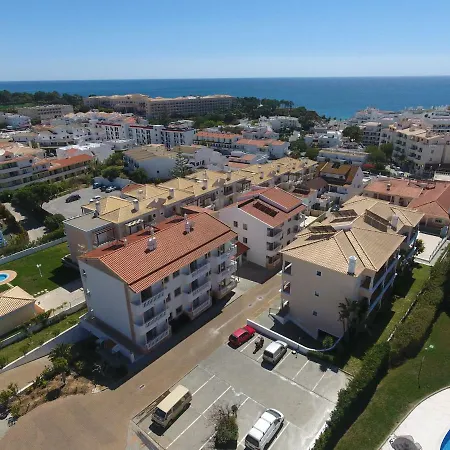 Apartamentos Cabrita Olhos de Agua  Buitenkant foto