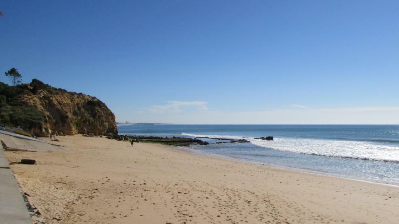 Cabrita * Olhos de Agua (Albufeira)