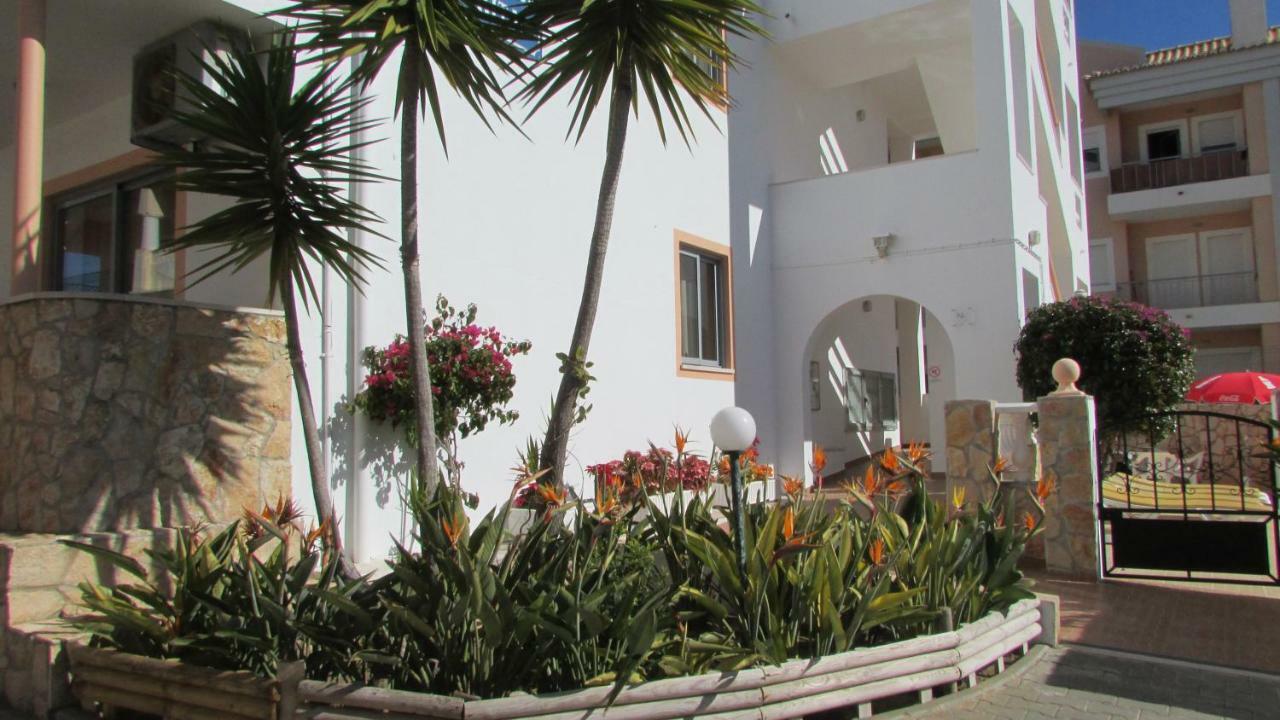 Cabrita Apartment